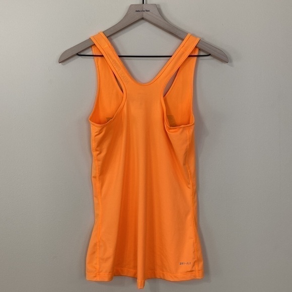 Nike tank - Picture 4 of 4